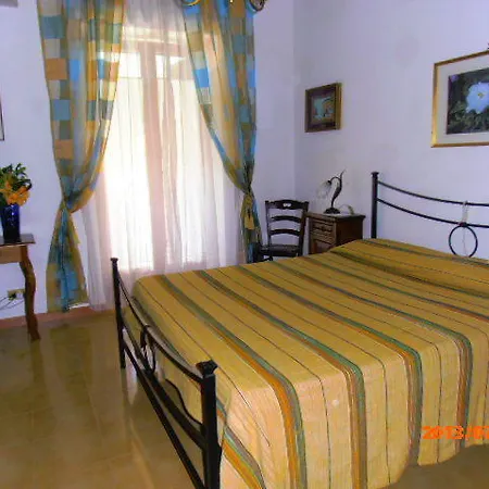 Bed & Breakfast Regillo Village *